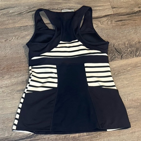 Athleta Athletic Tank Tank Size Small women's, workout, tennis, running - Picture 5 of 5